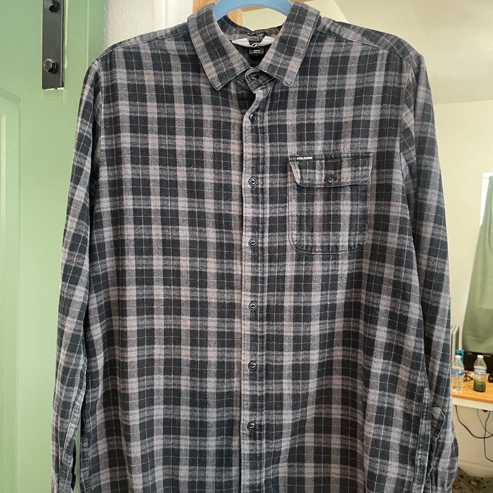 Volcom flannel